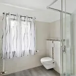 Дом отдыха 2 Bedroom Pet Friendly In *