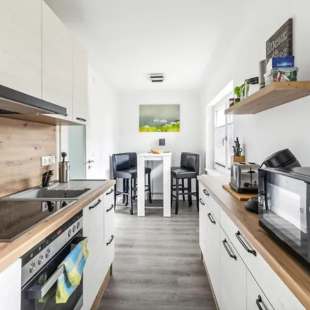 2 Bedroom Beautiful In * Вандлиц