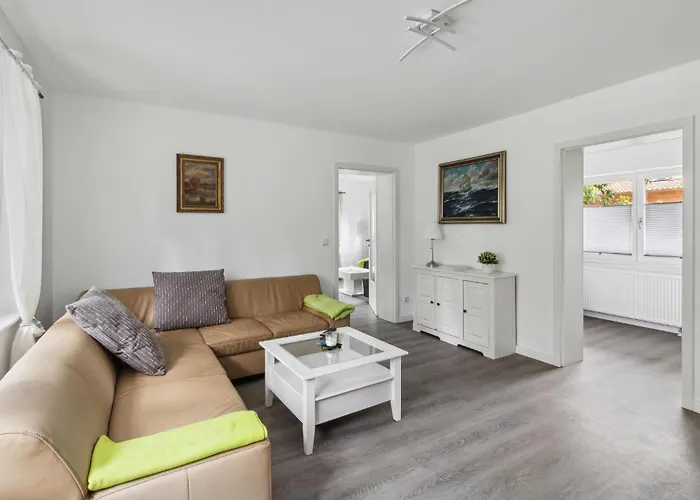 2 Bedroom Beautiful In Сasa de vacaciones Wandlitz