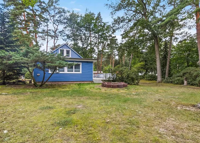 2 Bedroom Beautiful In Сasa de vacaciones *