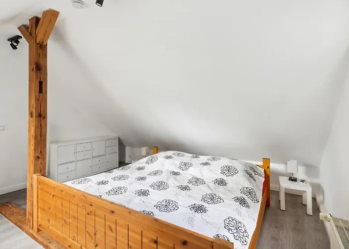 2 Bedroom Beautiful In Сasa de vacaciones *